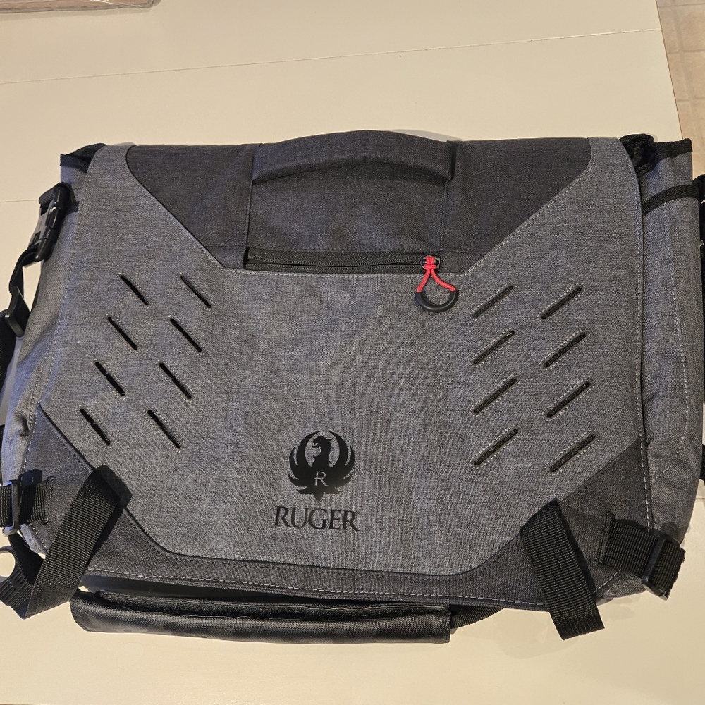Ruger Charcoal and Black Men's Messenger Bag